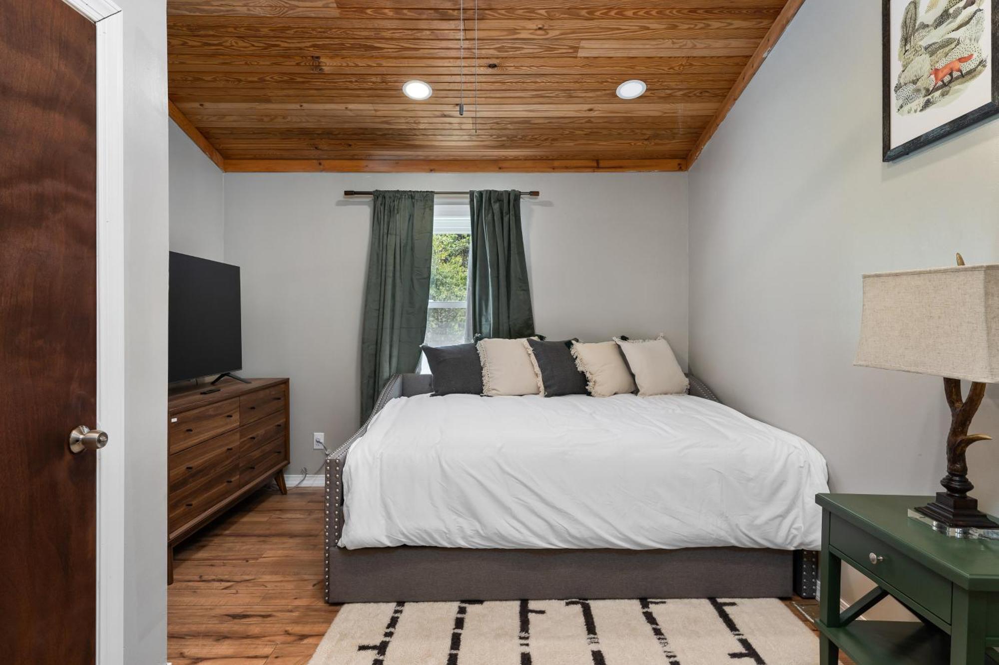 Spacious Cabin Near Hocking Hills And Caves With Hot Tub And Firepit Laurelville Zewnętrze zdjęcie