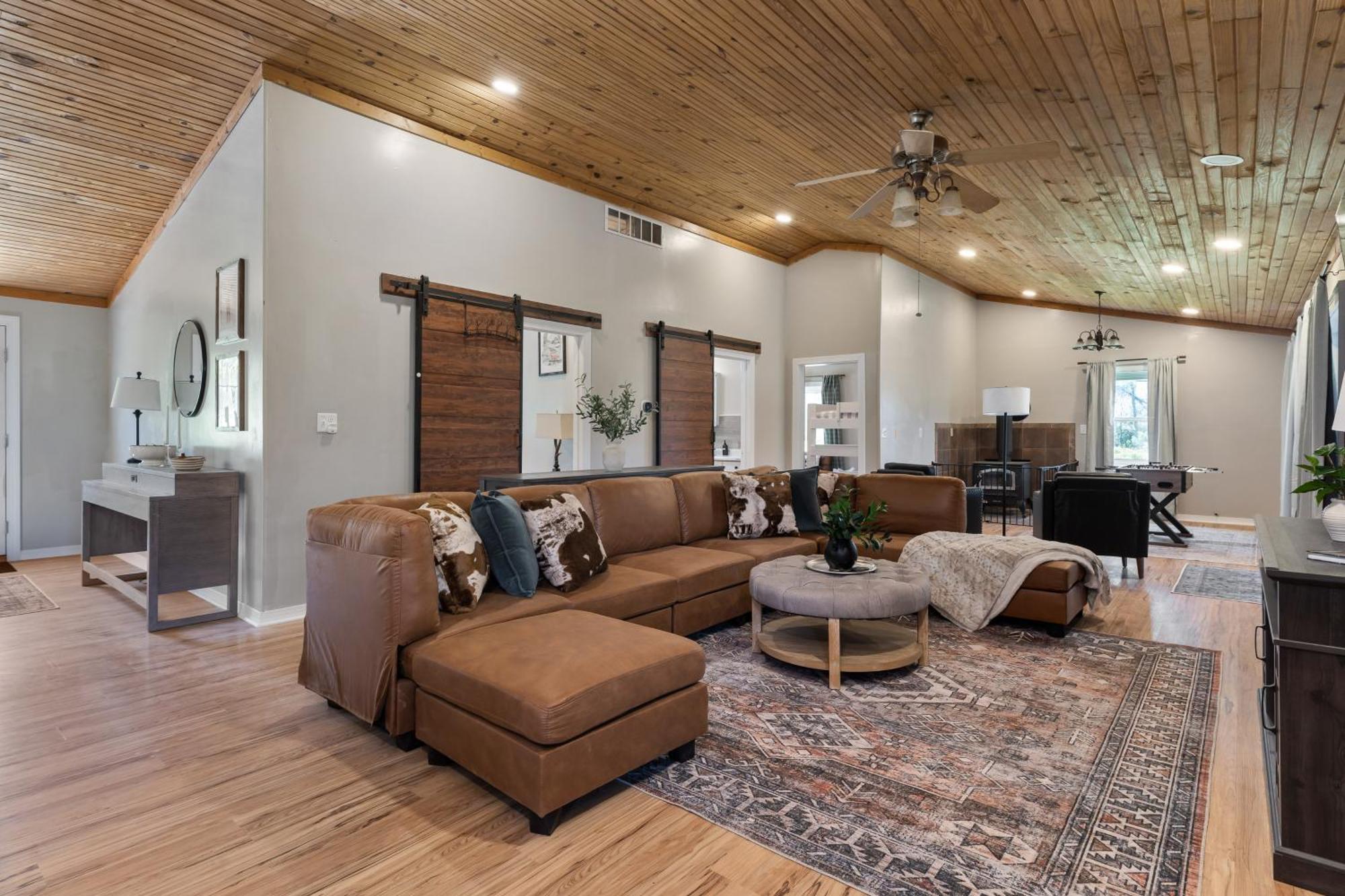 Spacious Cabin Near Hocking Hills And Caves With Hot Tub And Firepit Laurelville Zewnętrze zdjęcie