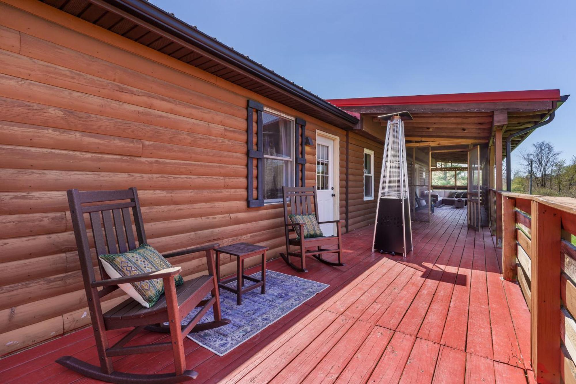 Spacious Cabin Near Hocking Hills And Caves With Hot Tub And Firepit Laurelville Zewnętrze zdjęcie